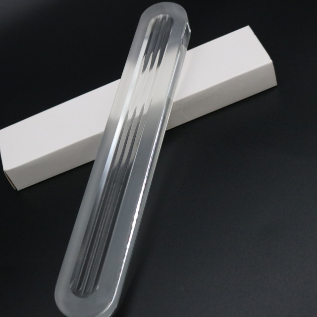 Transparent industrial reflex gauge glass for chemical tanks